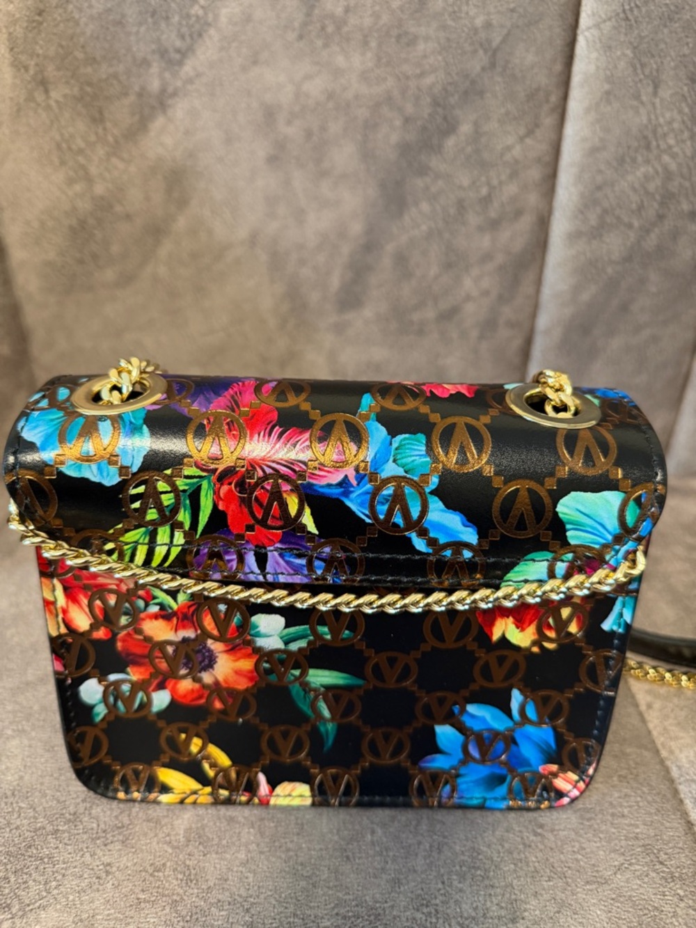 Valentino By Mario Valentino Black Floral Crossbody with Gold Lock - Picture 5 of 9